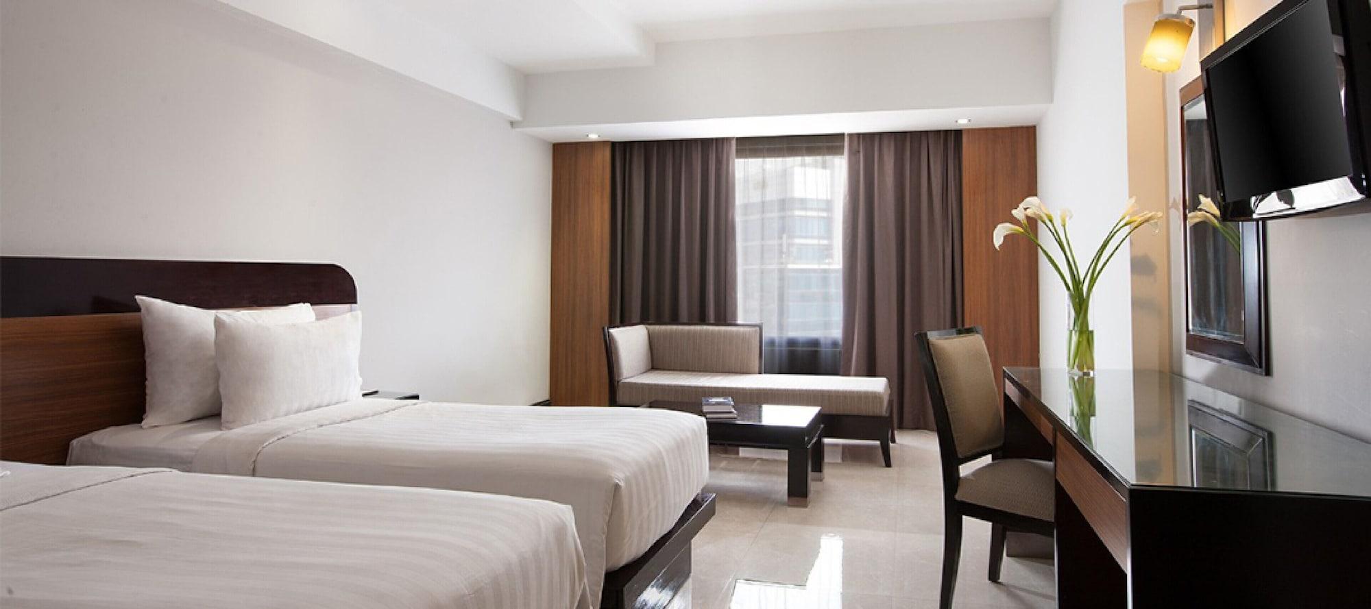 Santika Premiere Hotel 4*
