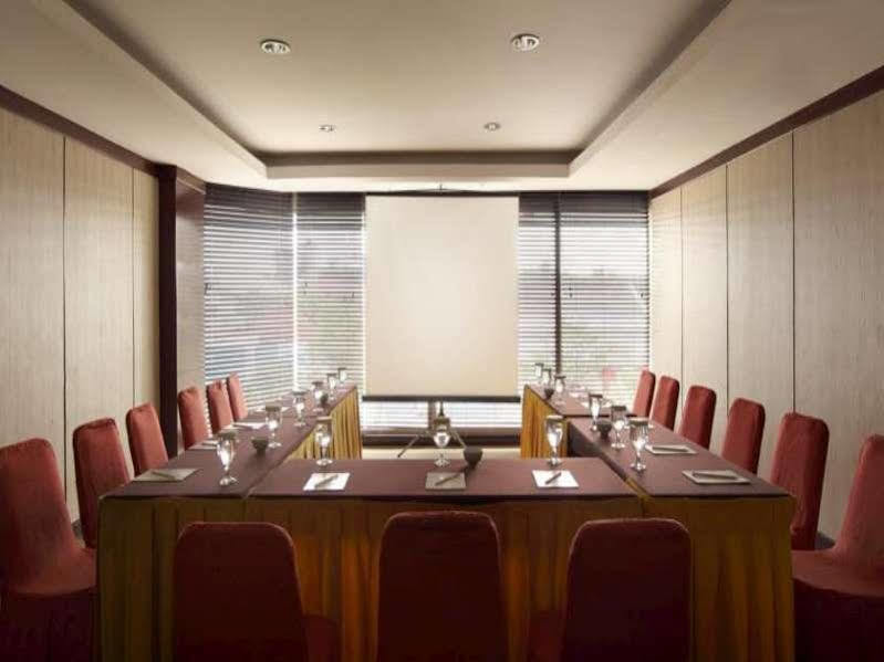Santika Premiere Hotel